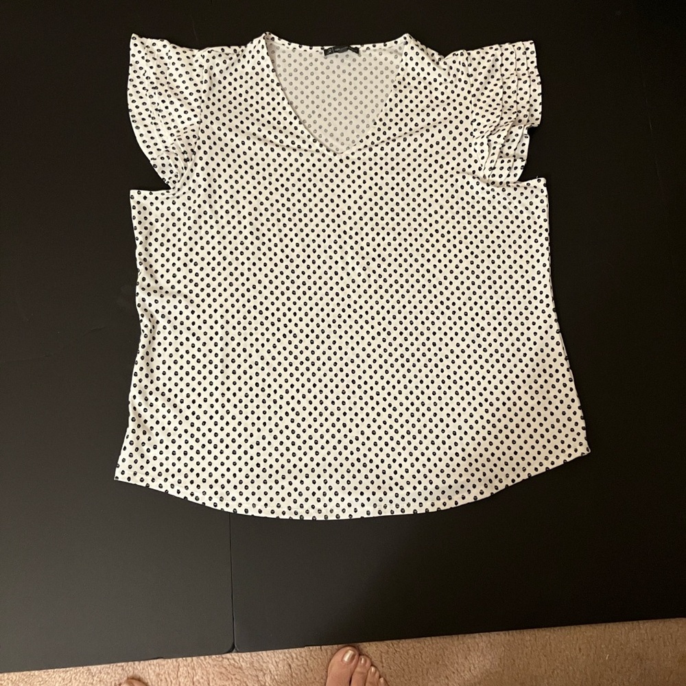 Adrianna Papell LADIES White and Black Polka Dot Blouse-